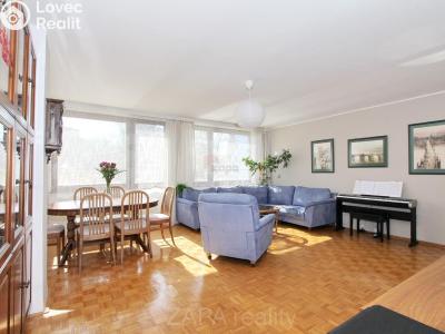 Prodej rodinného domu Praha, Perlitová č. 4