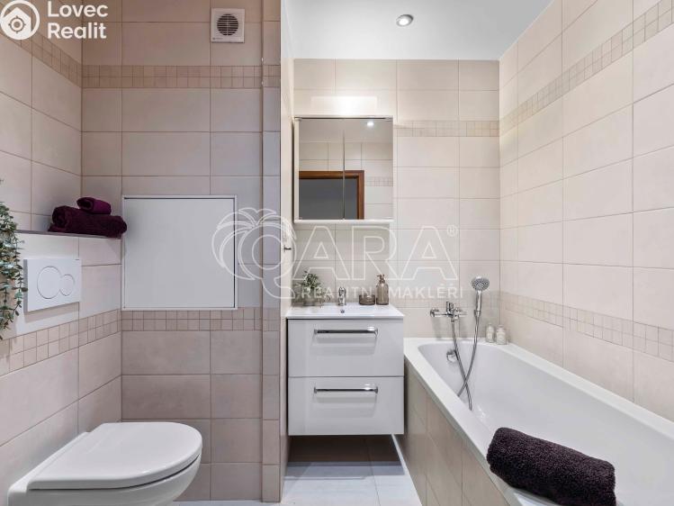 Продажа квартиры 2+KK Praha, Španielova 1263/13 č. 7