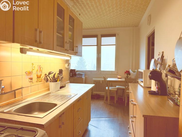 Prodej bytu 3+1 Chomutov, Jirkovská č. 3