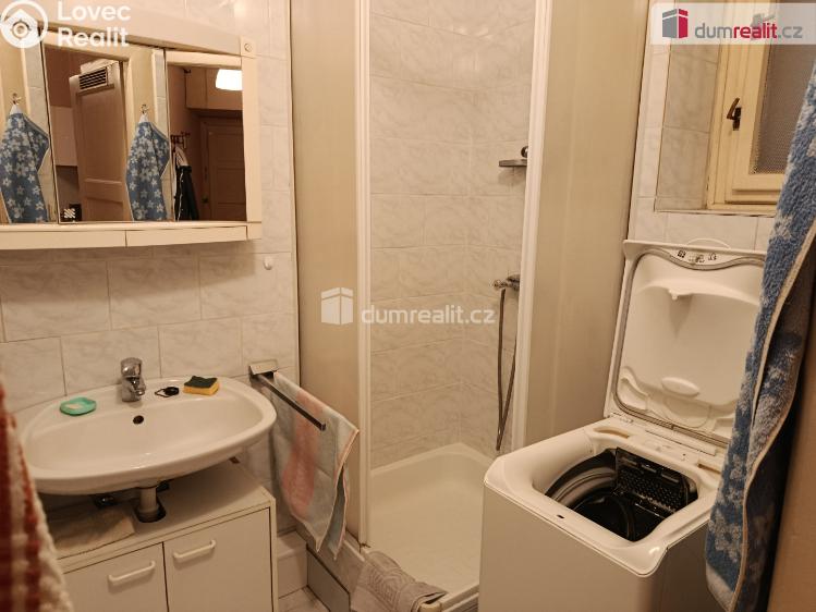 Pronájem bytu 1+KK Praha 7, Na Maninách č. 9