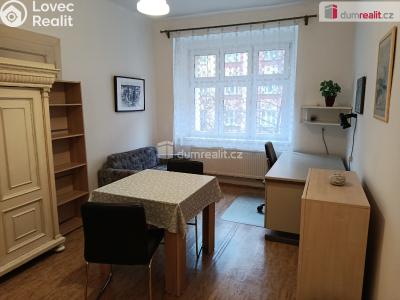 Pronájem bytu 1+KK Praha 7, Na Maninách č. 1