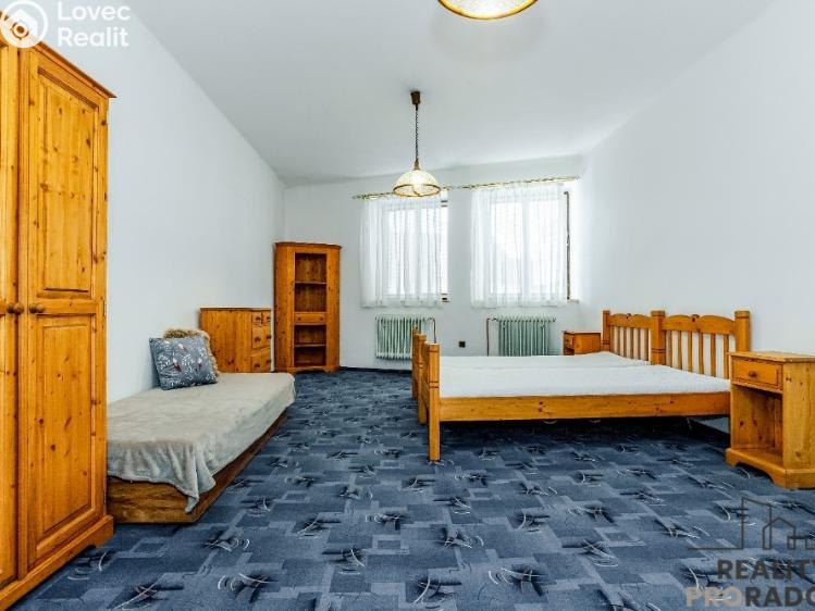 Sale hotel Chlum u Třeboně, Hejtmanská hráz č. 6