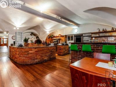 Sale hotel Chlum u Třeboně, Hejtmanská hráz č. 2