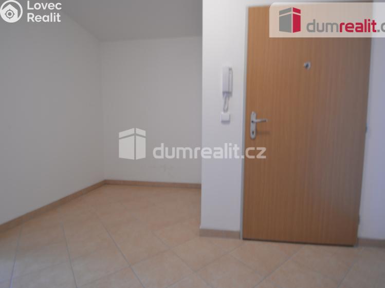 Pronájem bytu 1+KK Praha 12, Vorařská č. 7