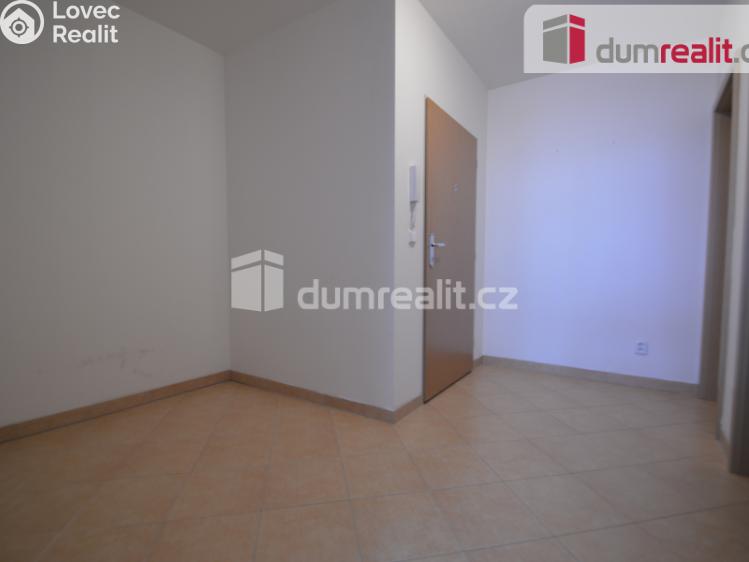 Pronájem bytu 1+KK Praha 12, Vorařská č. 8