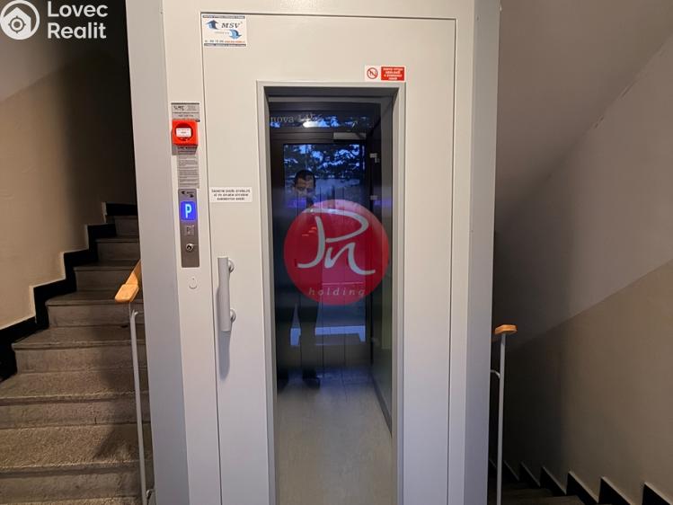 Prodej bytu 1+1 Hradec Králové, Hrubínova č. 10