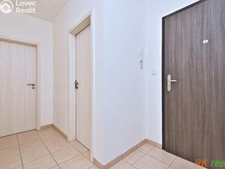 Pronájem bytu 2+KK Praha, Klokotská 693/9 č. 8