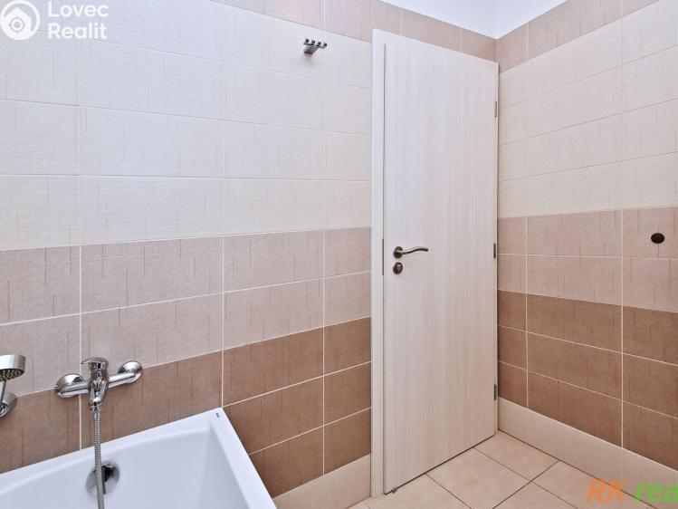 Pronájem bytu 2+KK Praha, Klokotská 693/9 č. 10