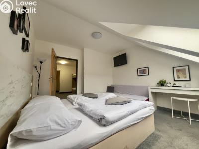 Pronájem bytu 2+KK Praha, U Santošky č. 1