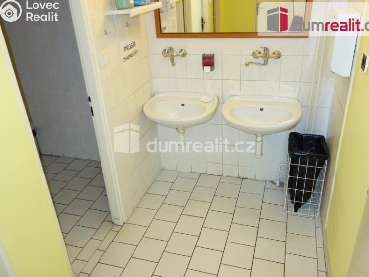 Pronájem obchodního prostoru Břeclav, náměstí T. G. Masaryka č. 5