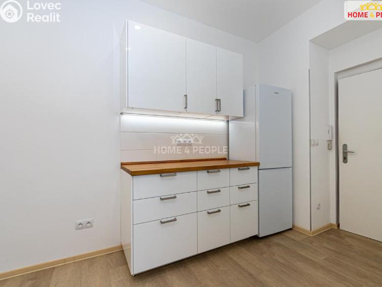 Pronájem bytu 2+KK Praha 9, Novovysočanská č. 6