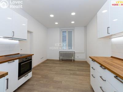Pronájem bytu 2+KK Praha 9, Novovysočanská č. 1