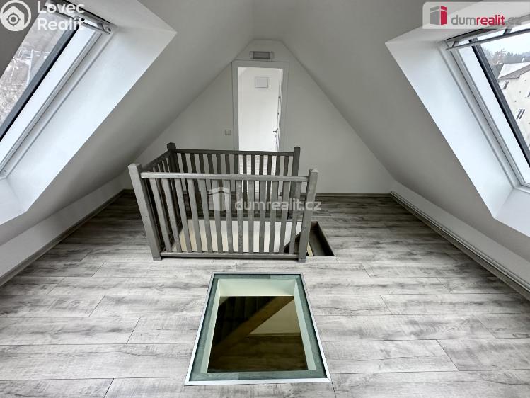 Продажа квартиры 4+1 Karlovy Vary, Kolmá č. 15