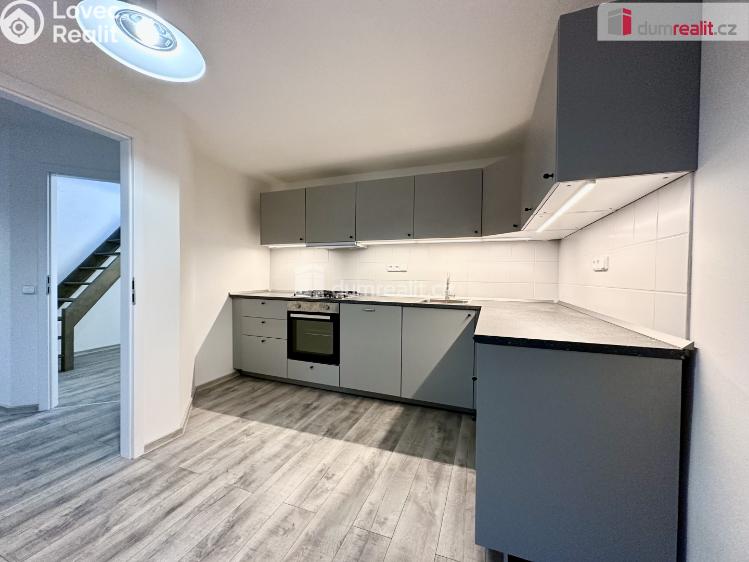 Prodej bytu 4+1 Karlovy Vary, Kolmá č. 10
