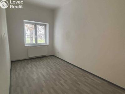 Pronájem bytu 3+1 Ostrava, Kosmova č. 2