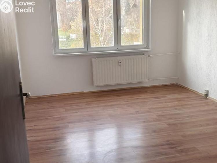 Pronájem bytu 4+1 Jirkov, Studentská 1268 č. 8