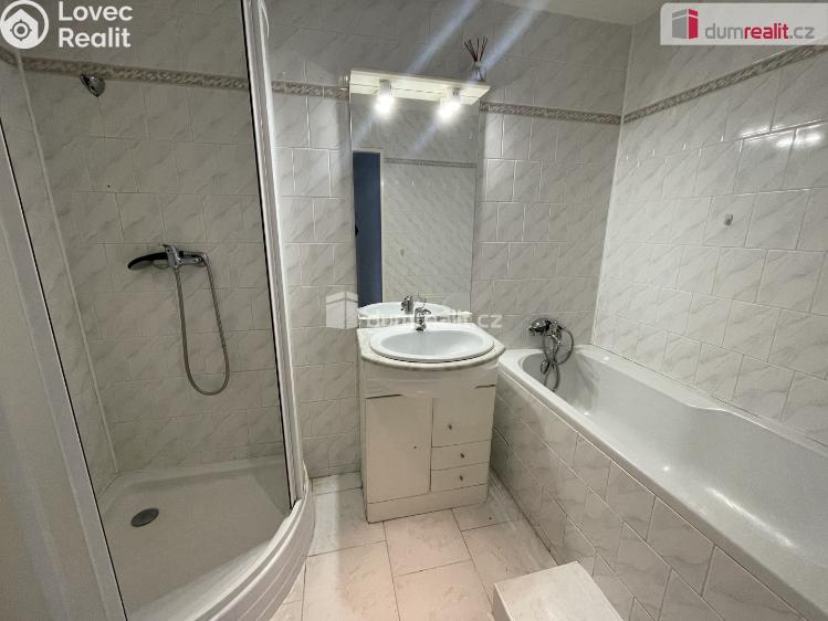 Pronájem bytu 3+1 Mníšek pod Brdy, Jana Šťastného č. 3