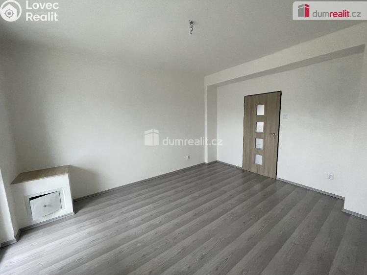 Pronájem bytu 3+1 Mníšek pod Brdy, Jana Šťastného č. 9