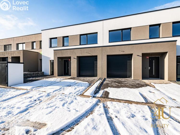 Prodej rodinného domu Květnice, Kostivalová 747 č. 3