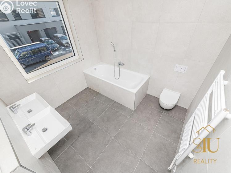 Prodej rodinného domu Květnice, Kostivalová 747 č. 27