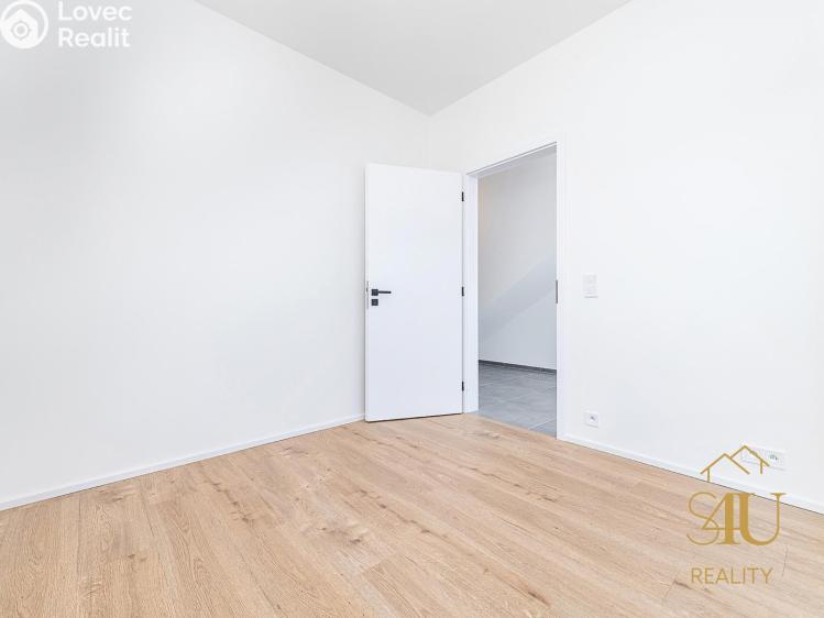 Prodej rodinného domu Květnice, Kostivalová 747 č. 9