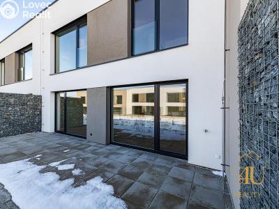 Prodej rodinného domu Květnice, Kostivalová 747 č. 1