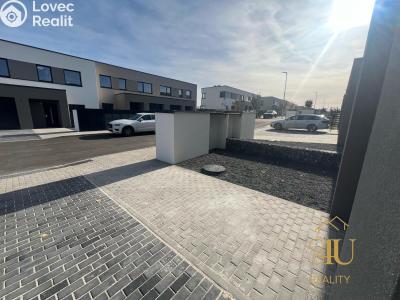 Продажа семейного дома Květnice, Kostivalová 747 č. 1