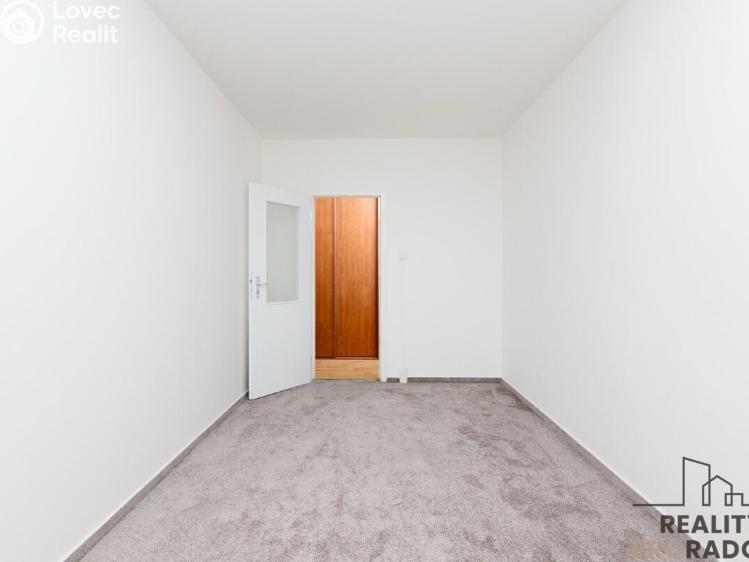 Pronájem bytu 3+1 Praha, Vybíralova č. 3