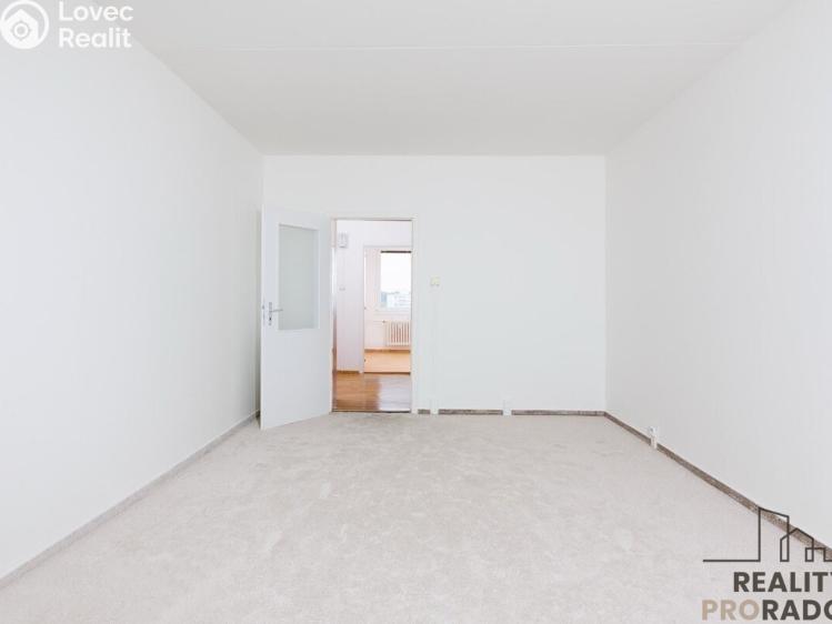 Pronájem bytu 3+1 Praha, Vybíralova č. 4