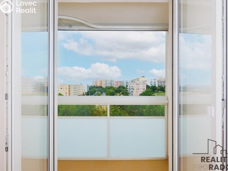 Pronájem bytu 3+1 Praha, Vybíralova č. 10