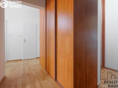 Pronájem bytu 3+1 Praha, Vybíralova č. 6