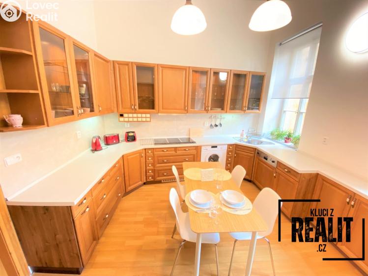 Pronájem bytu 1+1 Praha, Újezd 402/33 č. 5