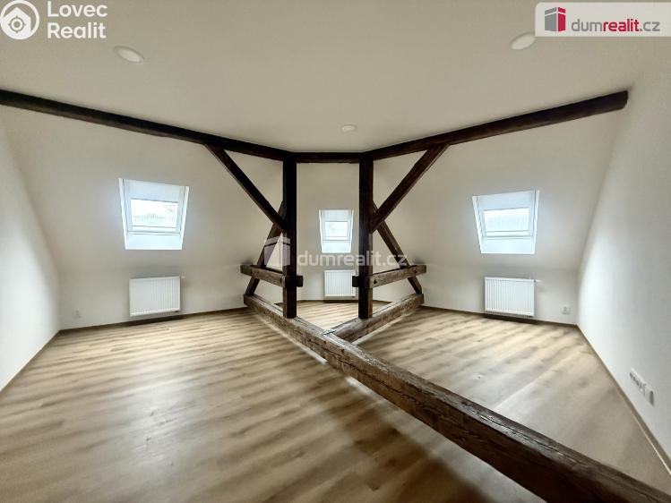 Pronájem bytu 4+1 Ústí nad Labem, Zahradní č. 2