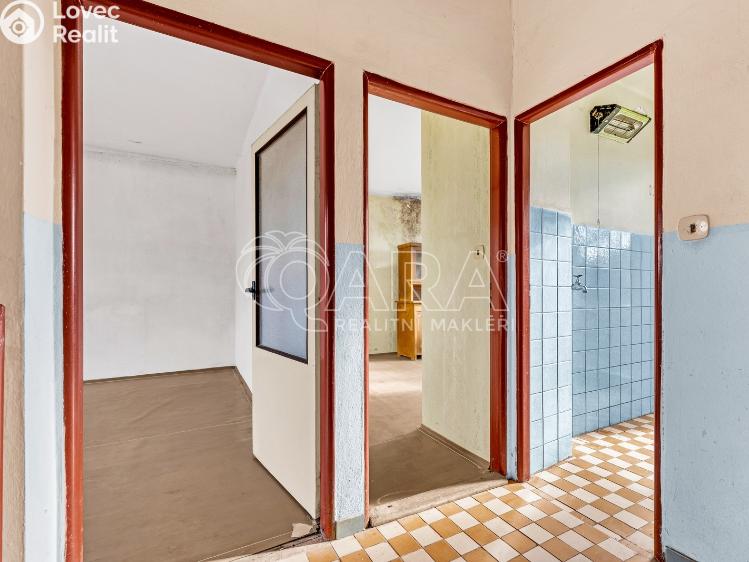 Prodej rodinného domu Nečtiny č. 13