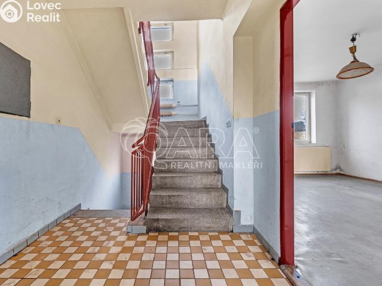 Prodej rodinného domu Nečtiny č. 30