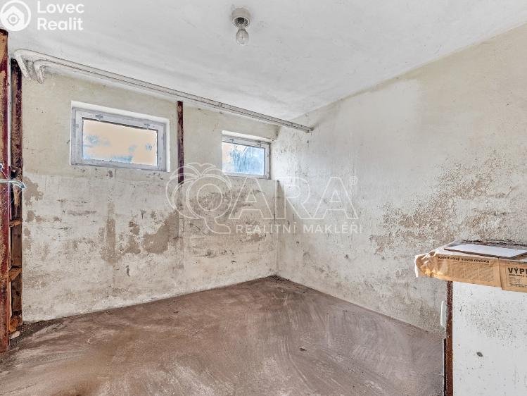 Prodej rodinného domu Nečtiny č. 35