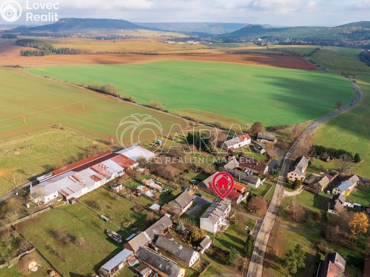 Prodej rodinného domu Nečtiny č. 45