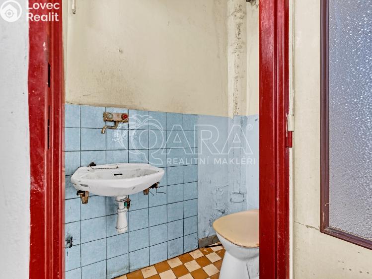 Prodej rodinného domu Nečtiny č. 29