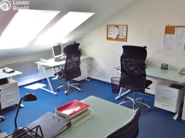 Оренда офісного приміщення Praha, Komunardů č. 2