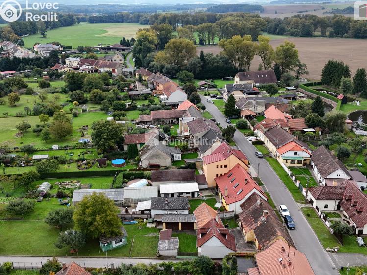 Продажа семейного дома Štěkeň, Klostermannova č. 4