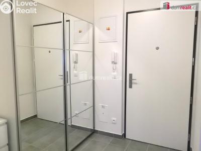 Pronájem bytu 1+KK Praha 9, Strnadových č. 5