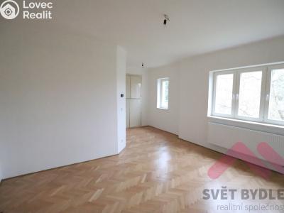 Pronájem bytu 2+KK Černošice, Střední 364 č. 1