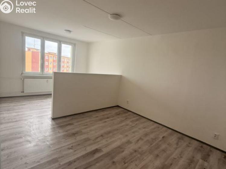 Prodej bytu 2+1 Chomutov, Kamenná č. 4