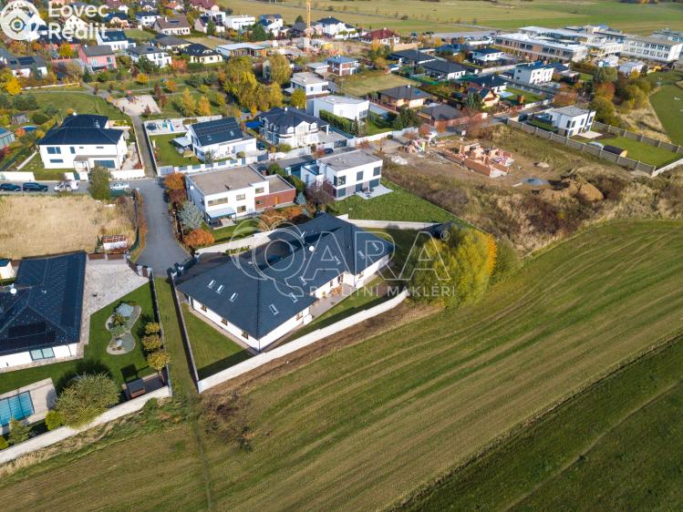 Prodej rodinného domu Jesenice, Papoušková 1344 č. 12