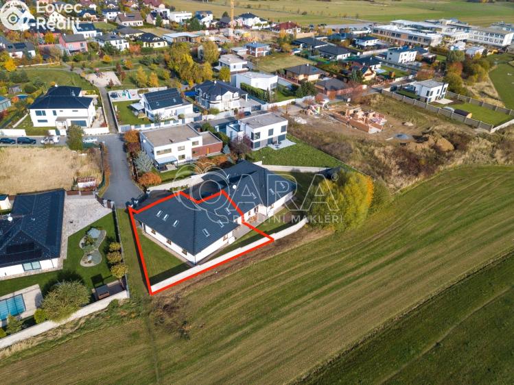 Prodej rodinného domu Jesenice, Papoušková 1344 č. 1