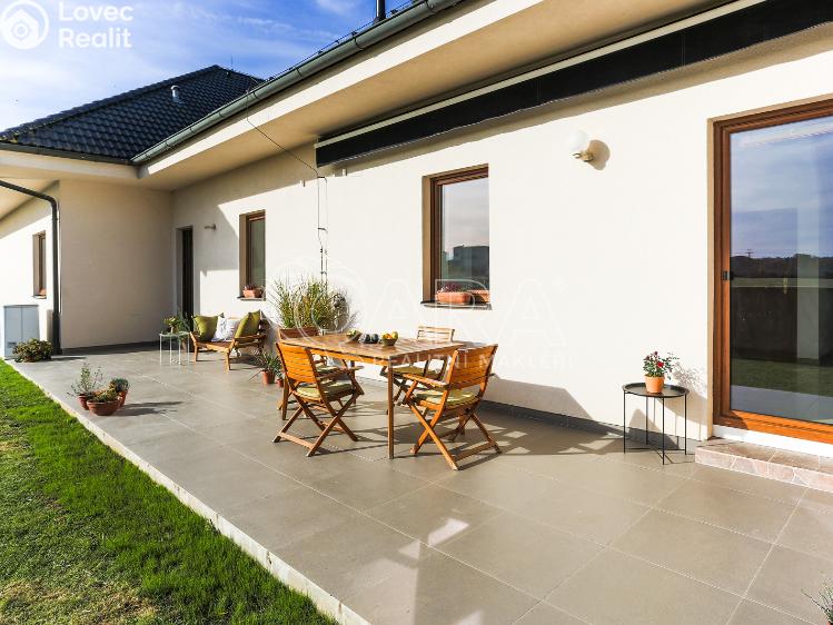 Prodej rodinného domu Jesenice, Papoušková 1344 č. 4