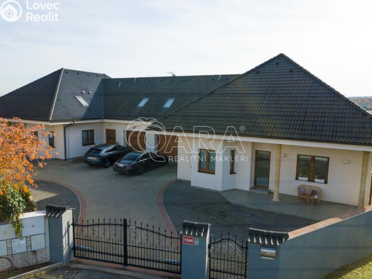 Prodej rodinného domu Jesenice, Papoušková 1344 č. 13