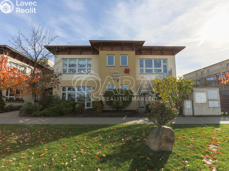 Prodej rodinného domu Jesenice, Papoušková 1344 č. 17