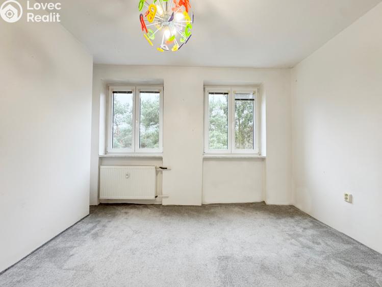 Pronájem bytu 4+1 Kladno, Sportovců 3027 č. 16