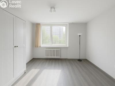 Rent apartment 1+KK Praha, Chrastavská č. 5